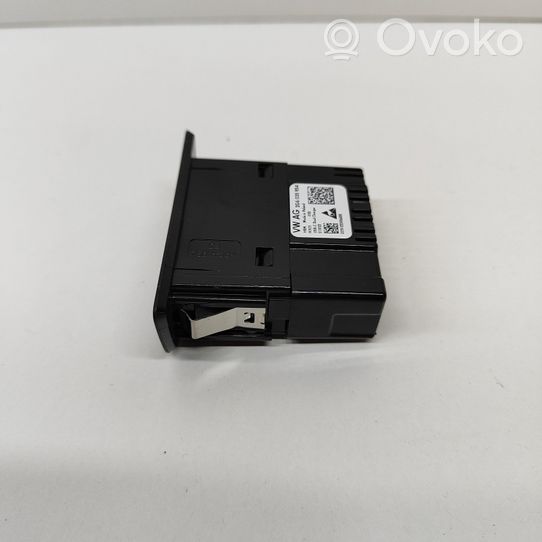 Volkswagen T-Roc USB-pistokeliitin 2G6035954