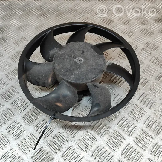 Opel Vivaro Electric radiator cooling fan 138230
