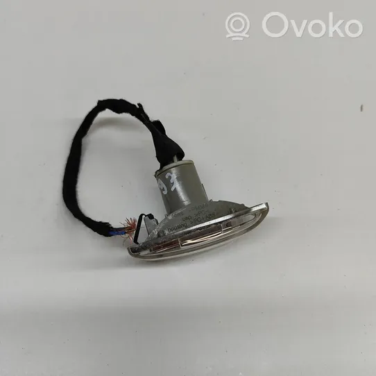 Opel Corsa E Etupuskurin suuntavilkku 13497989