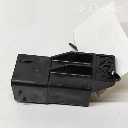 Ford Mondeo MK V Glow plug pre-heat relay 51299049