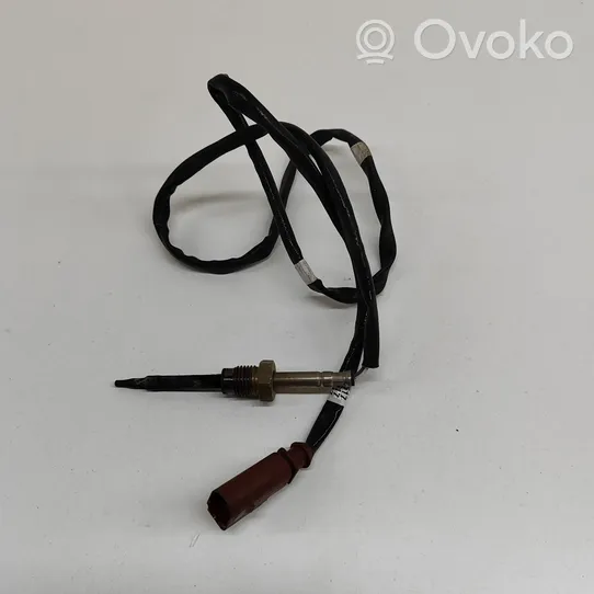 Volkswagen PASSAT B8 Czujnik temperatury oleju 04L906088DA