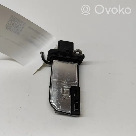 Volvo S60 Mass air flow meter 8V2112B579AA