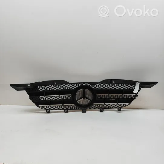 Mercedes-Benz Sprinter W906 Maskownica / Grill / Atrapa górna chłodnicy A9068800385