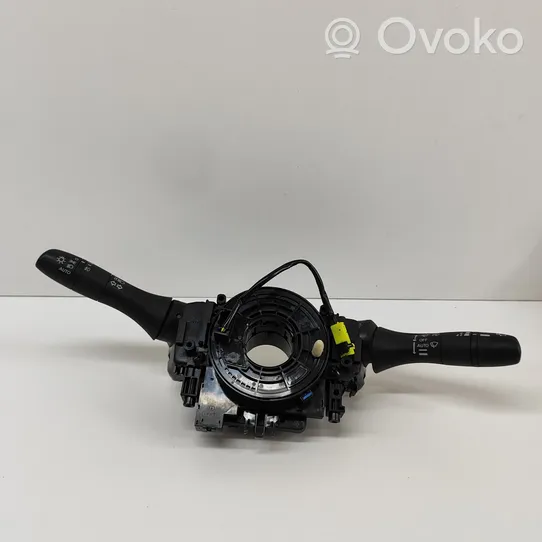 Nissan Qashqai Manetka / Przełącznik kierunkowskazów wycieraczek 255544EA0A