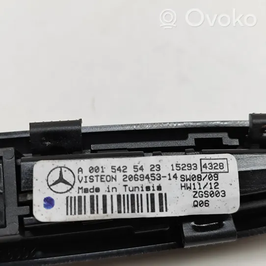 Mercedes-Benz GLA W156 Anzeige Display Einparkhilfe Parktronic PDC A0015425423