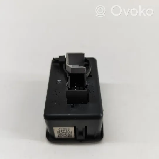 Citroen Jumper AUX in-socket connector 7356546330