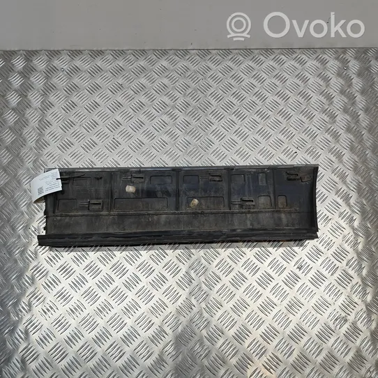 Porsche Cayenne (92A) Takaoven lista (muoto) 7P5839788G