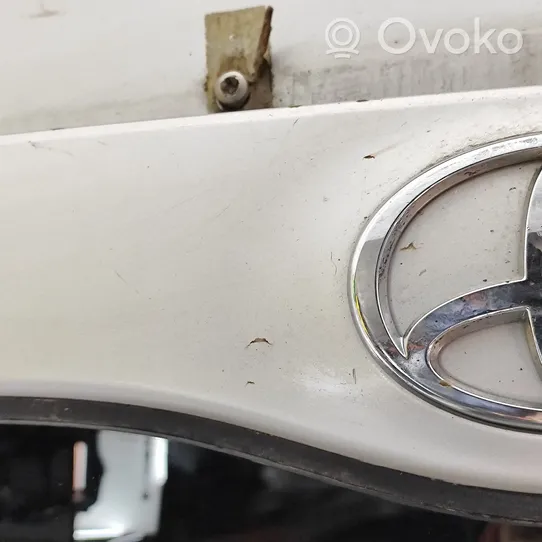 Toyota Prius (NHW20) Puerta del maletero/compartimento de carga 6700547080