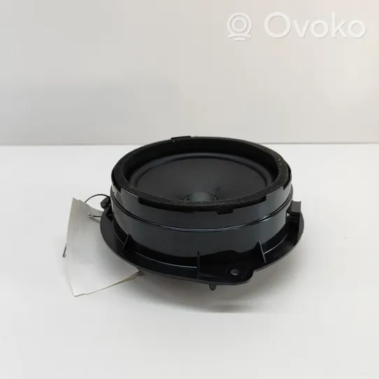 Audi A3 S3 8V Takaoven kaiutin 8V4035411C