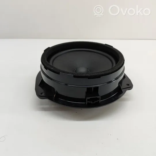 Audi A3 S3 8V Takaoven kaiutin 8V4035411C