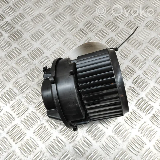 BMW 2 F44 Ventola riscaldamento/ventilatore abitacolo 9297752