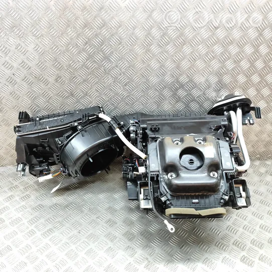 BMW X3 G01 Scatola climatizzatore riscaldamento abitacolo assemblata 6843809