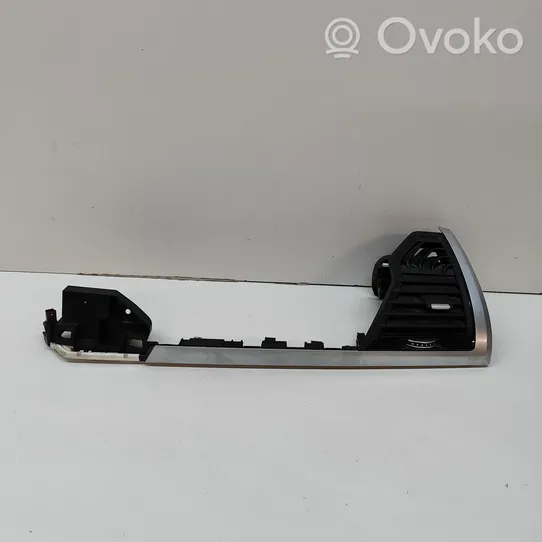 BMW X3 G01 Moldura protectora de la rejilla de ventilación del panel 9384395