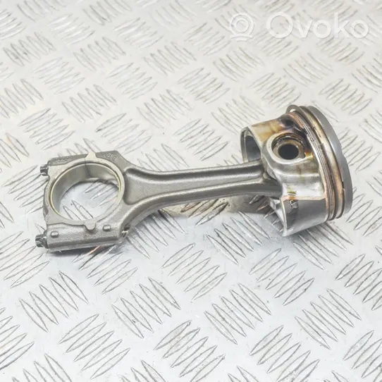 Volkswagen Golf VII Piston 06H198401D