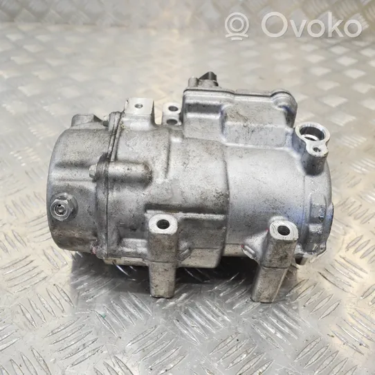 Toyota RAV 4 (XA40) Compressore aria condizionata (A/C) (pompa) ES27C