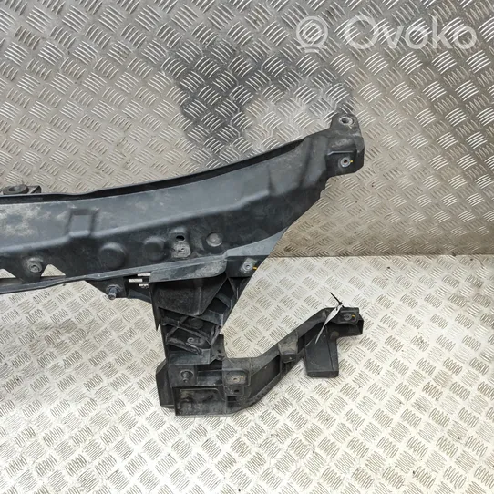 Mercedes-Benz Sprinter W906 Support de radiateur sur cadre face avant A9068800203