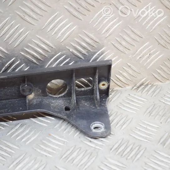 Land Rover Range Rover Sport L494 Supporto di montaggio del parafango CPLA16151AD