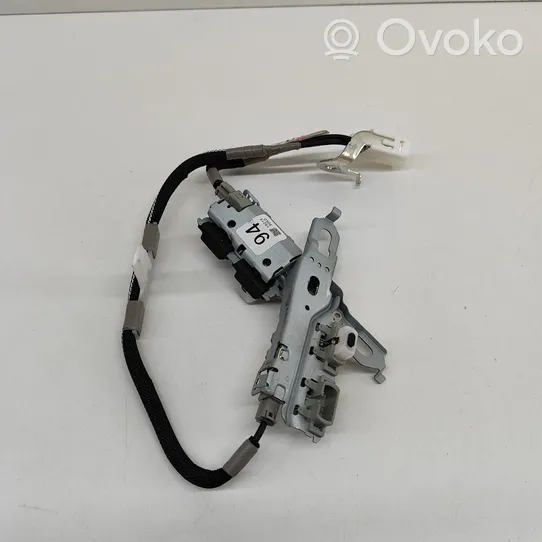 Lexus UX Antenne GPS 8610176C90