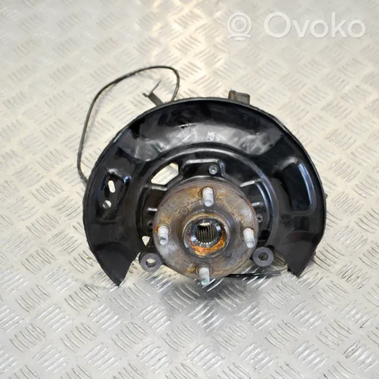 Toyota Yaris Cubo de rueda delantera 0270