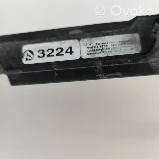 Volkswagen Touareg II Rivestimento modanatura del vetro della portiera anteriore 7P0837475H