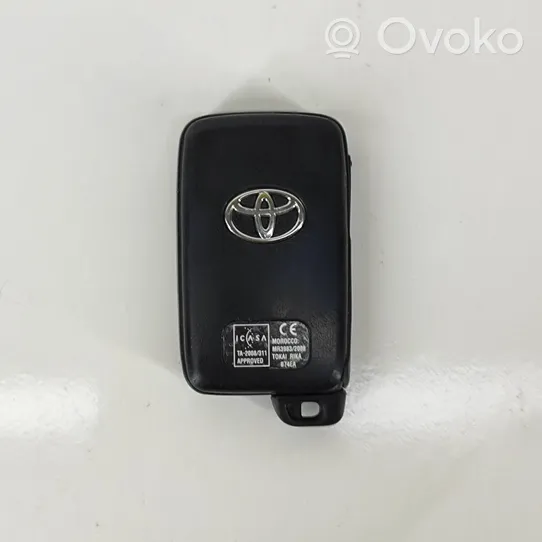 Toyota Prius+ (ZVW40) Klucz / Karta zapłonu 8990447190