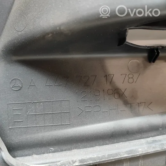 Mercedes-Benz Vito Viano W447 Rivestimento del pannello della portiera anteriore A4477271778