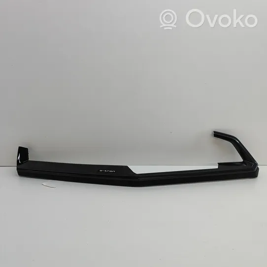 Audi Q4 Sportback e-tron Rivestimento del vano portaoggetti del cruscotto 89C853189