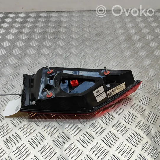 Audi Q3 F3 Lampy tylnej klapy bagażnika 83A945094B