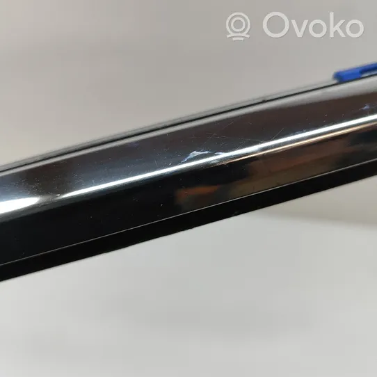 Lexus UX Oven lasin lista 7571076040