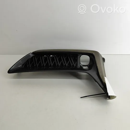 Lexus UX Grille inférieure de pare-chocs avant 5204076010