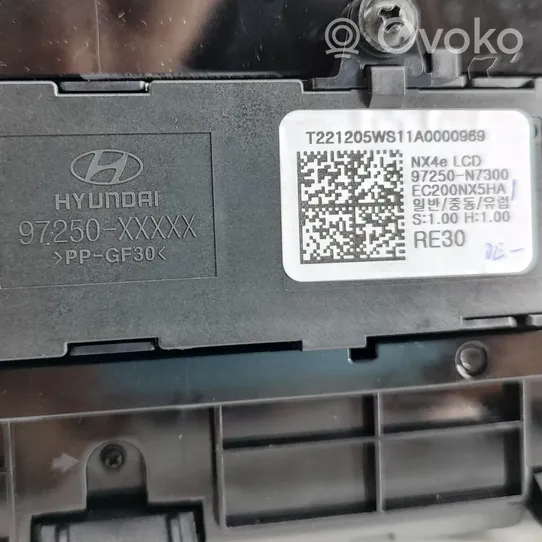 Hyundai Tucson IV NX4 Monitor / wyświetlacz / ekran 97250N7300