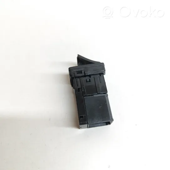 Toyota Hilux (AN120, AN130) Câble adaptateur AUX 861900K030C