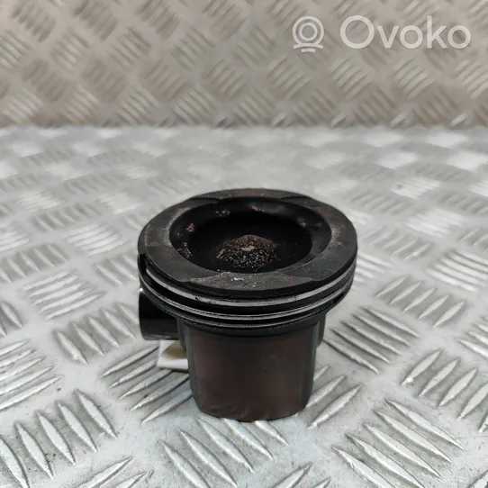 Mercedes-Benz E W213 Piston 082318