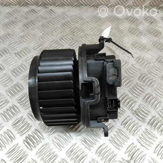 Audi E-tron GT Pečiuko ventiliatorius/ putikas 972907521C
