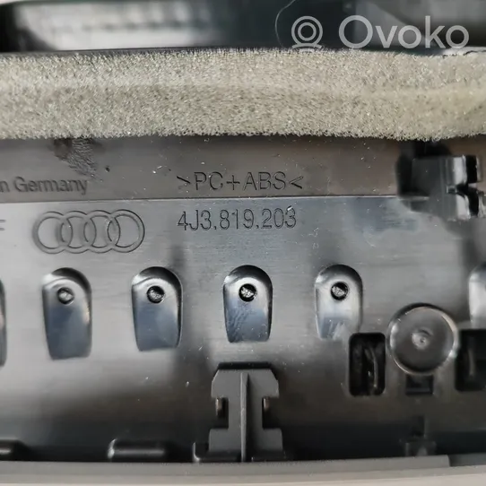 Audi E-tron GT Dysze / Kratki nawiewu deski rozdzielczej 4J3819203