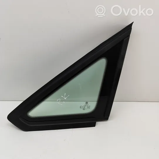 Volkswagen Caddy Front triangle window/glass 2K5845411A