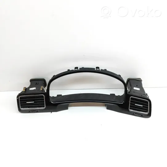 Volkswagen Touareg II Cornice cruscotto 7P1858349