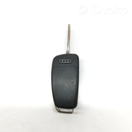 Audi A3 S3 8V Užvedimo raktas (raktelis)/ kortelė 8V0837220