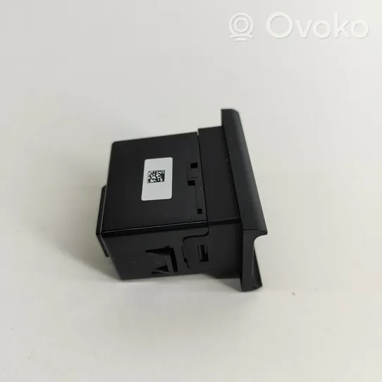 KIA Niro Разъем USB 96120K0110