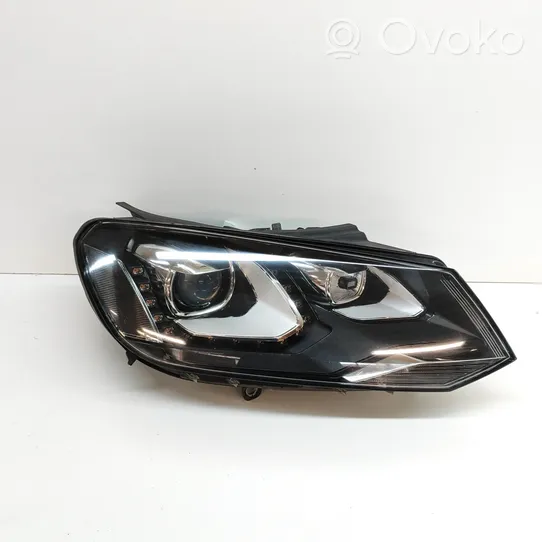 Volkswagen Touareg II Lampa przednia 7P2941752