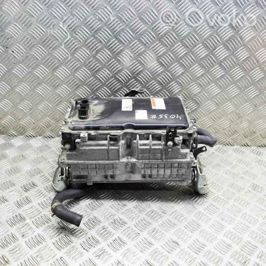 Toyota RAV 4 (XA50) Convertisseur / inversion de tension inverseur G920033140