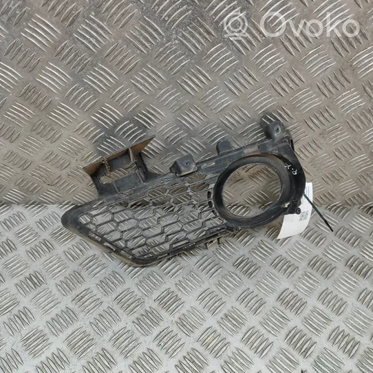 BMW 3 F30 F35 F31 Grille inférieure de pare-chocs avant 8062631