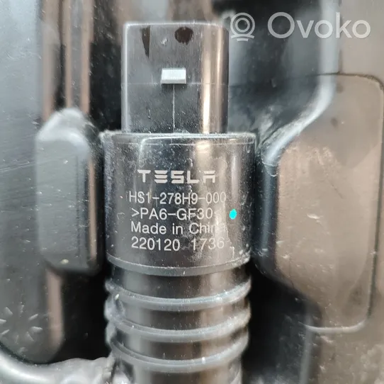 Tesla Model Y Zbiornik płynu spryskiwaczy lamp 160794800B