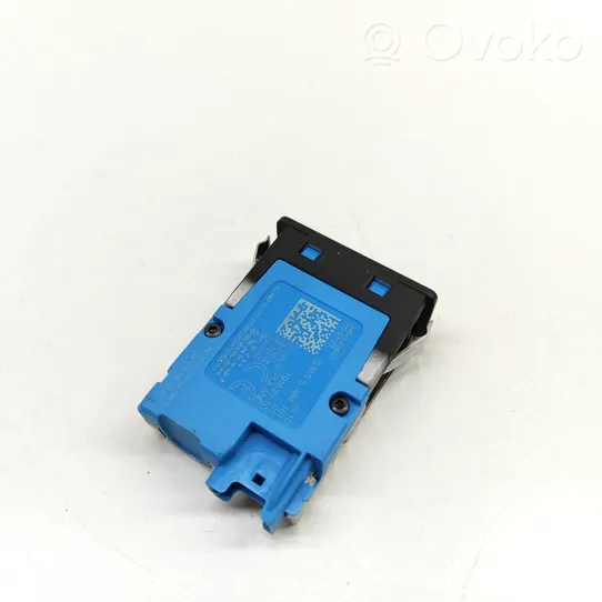 BMW i4 Connecteur/prise USB 5A84161