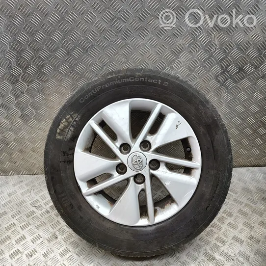 Toyota Auris E180 R12-alumiinivanne 4261102E80