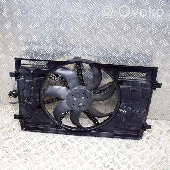 Volkswagen Golf VIII Convogliatore ventilatore raffreddamento del radiatore 5Q0121203DQ