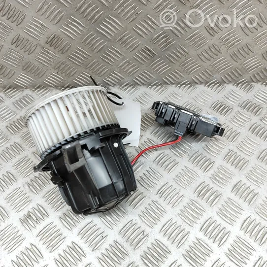 Audi Q5 SQ5 Heater fan/blower 8T0820521