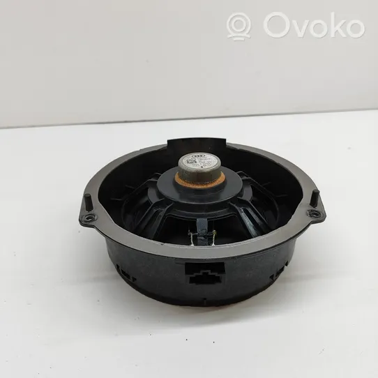 Audi Q5 SQ5 Takaoven kaiutin 8R0035411