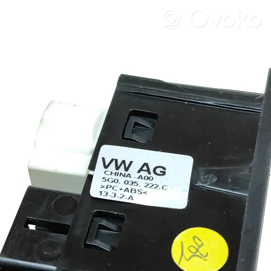 Volkswagen Golf VII Connettore plug in AUX 5G0035222C