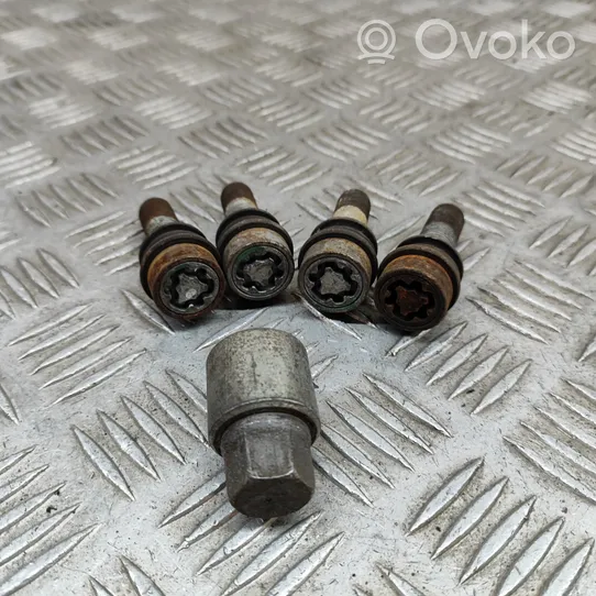 Audi Q7 4L Nuts/bolts 4L0698139B